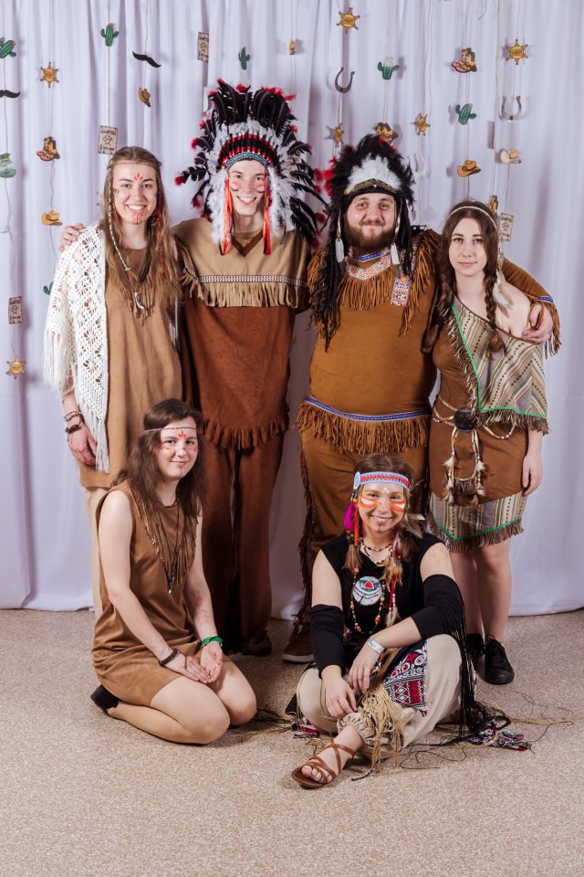 UpeCe western-101.jpg