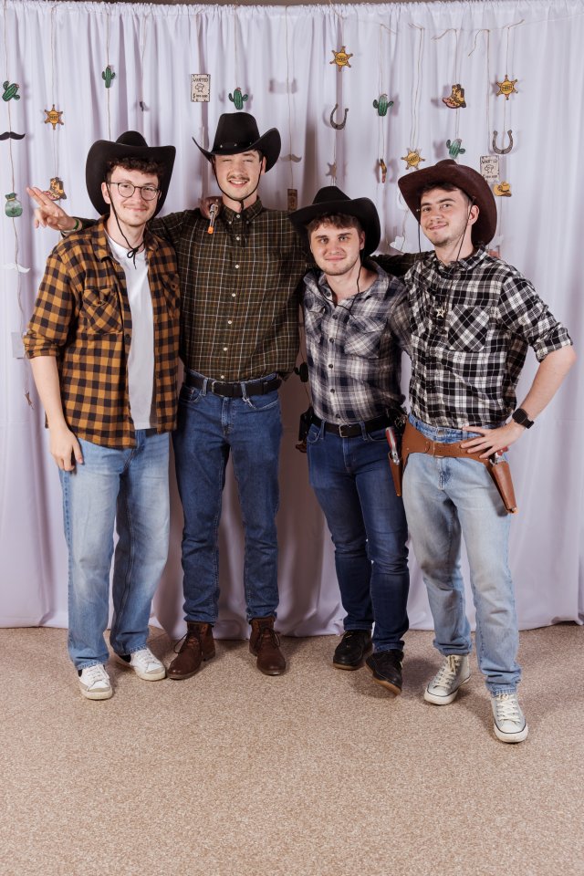 UpeCe western-130.jpg