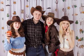 UpeCe western-137.jpg