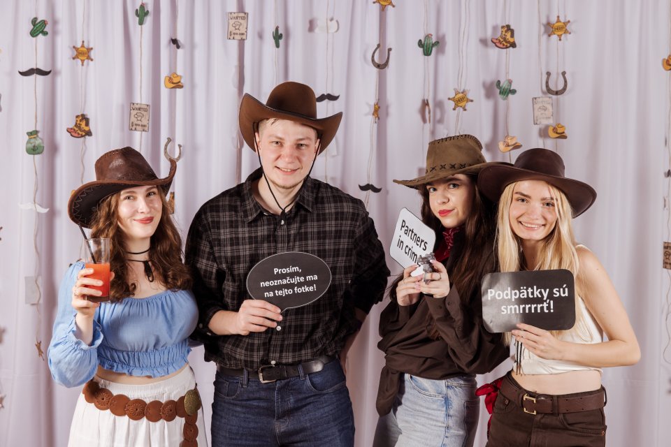 UpeCe western-138.jpg