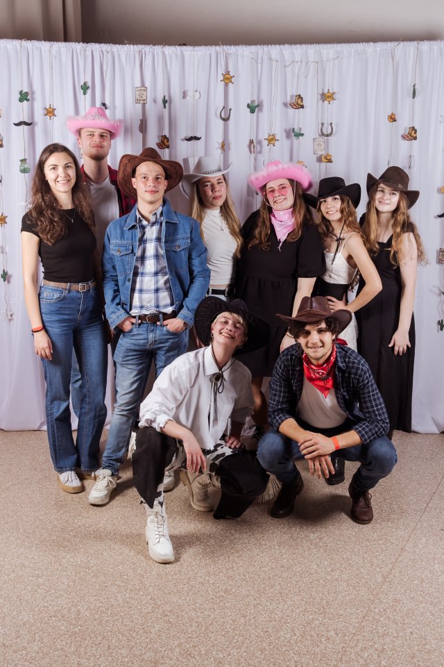 UpeCe western-140.jpg