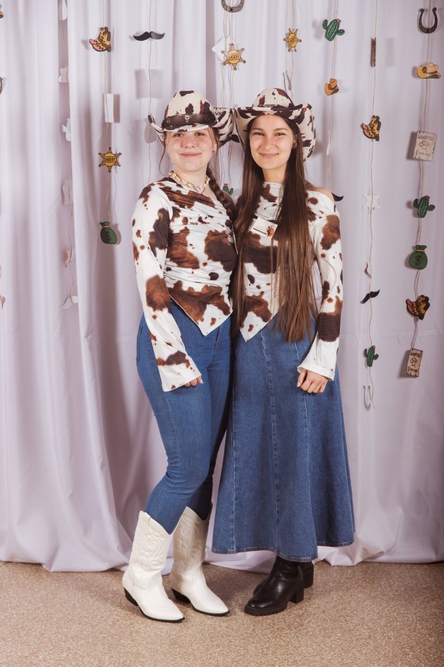 UpeCe western-17.jpg