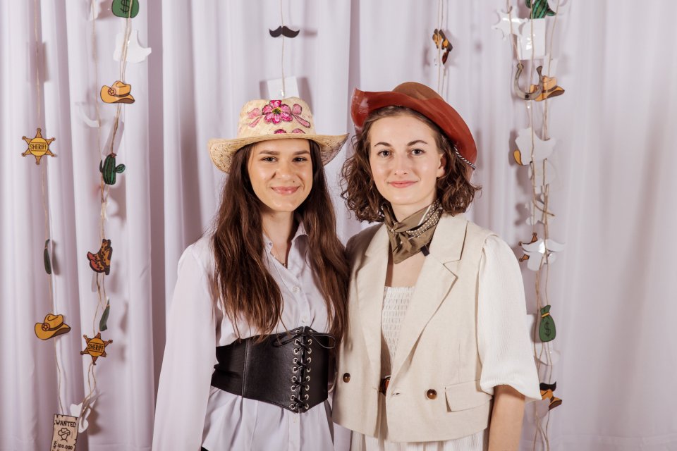 UpeCe western-198.jpg