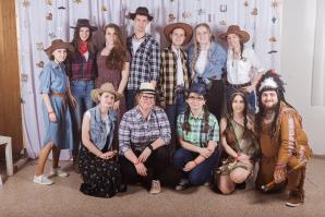 UpeCe western-25.jpg