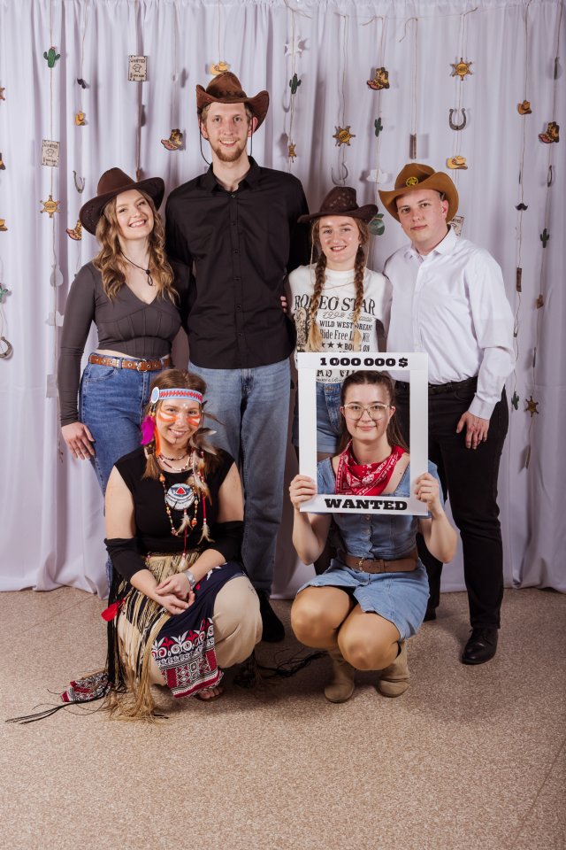 UpeCe western-64.jpg