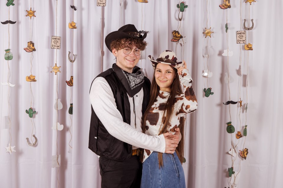 UpeCe western-75.jpg