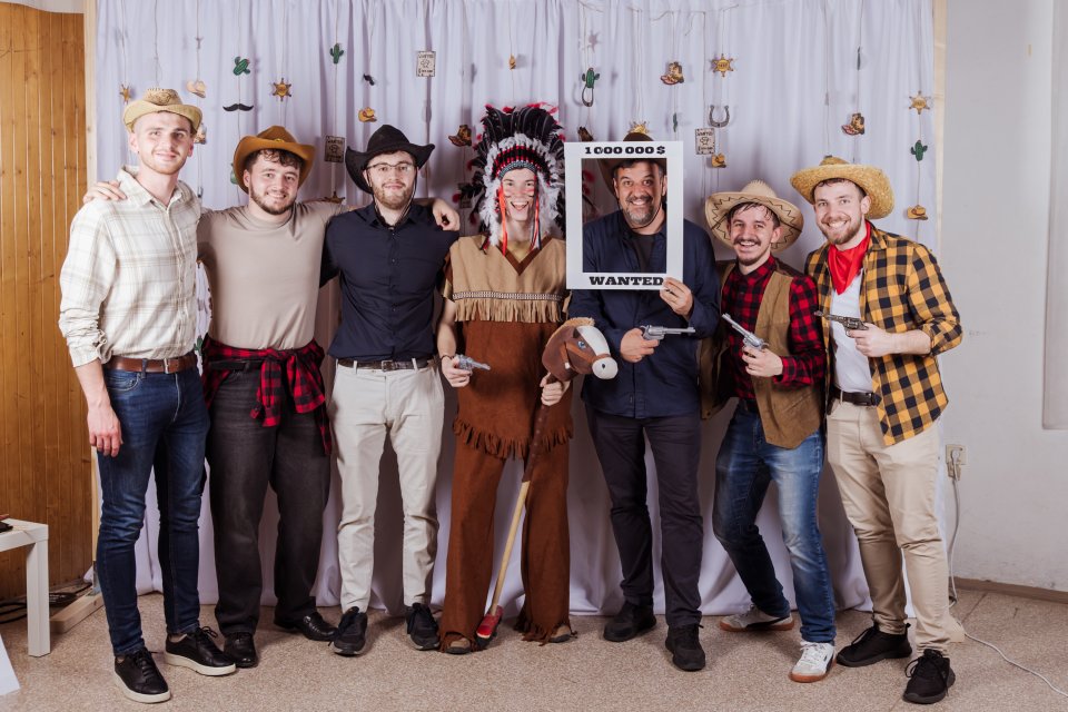 UpeCe western-87.jpg