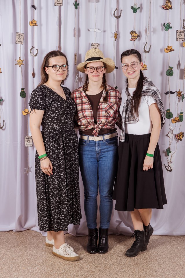 UpeCe western-90.jpg